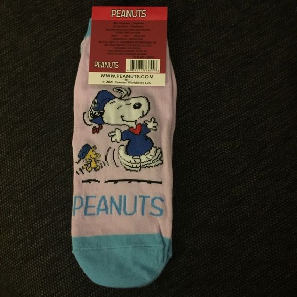 Peanuts Snoopy with Woodstock Socks. NWT - Picture 3 of 3